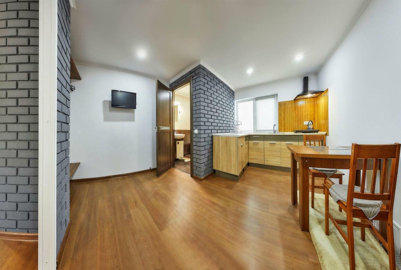Private Apartments Truskavets Luaran gambar